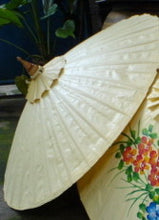 Load image into Gallery viewer, wax paper umbrella parasol, Thai parasol
