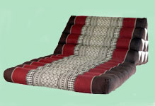 1 fold triangle cushion