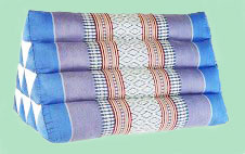 single triangle cushion