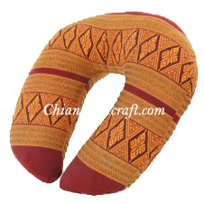 horn shaped neck support cushion